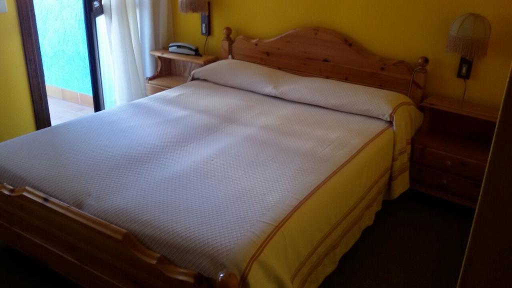 Albergo Trieste Tambre dʼAlpago Habitación foto
